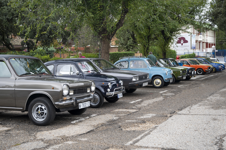 Una exposición de coches clásicos y deportivos y el concurso de paellas en las fiestas de Santo Domingo en Algete