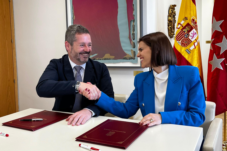 La Comunidad y la Federación de Municipios de Madrid firman un convenio para ampliar la Red Itiner de exposiciones a otras localidades