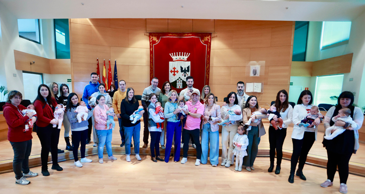 Alcobendas da la bienvenida a los nuevos recién nacidos del municipio