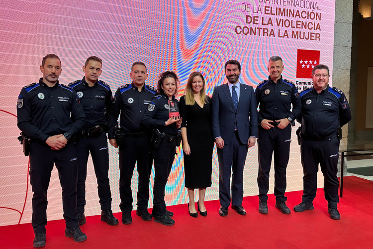 La Comunidad de Madrid reconoce el trabajo de la Unidad Luna de la Policía Local de Alcobendas en la atención a las víctimas de violencia de género