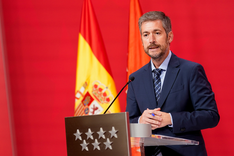 La Comunidad de Madrid duplica las ayudas de vivienda para jóvenes, mayores y personas con niveles bajos de renta