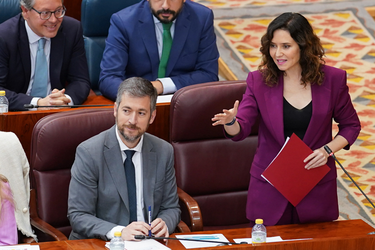 Díaz Ayuso a Aragonés: “La casta extractiva son los independentistas. Menos insultar a los madrileños y bajen los impuestos a los catalanes”