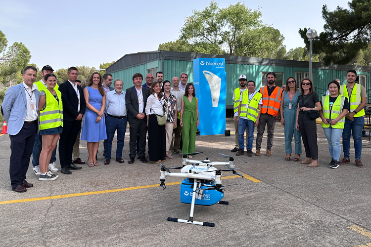 La Comunidad de Madrid muestra en el Hospital Público Cantoblanco el primer vuelo de drones para el transporte de material sanitario